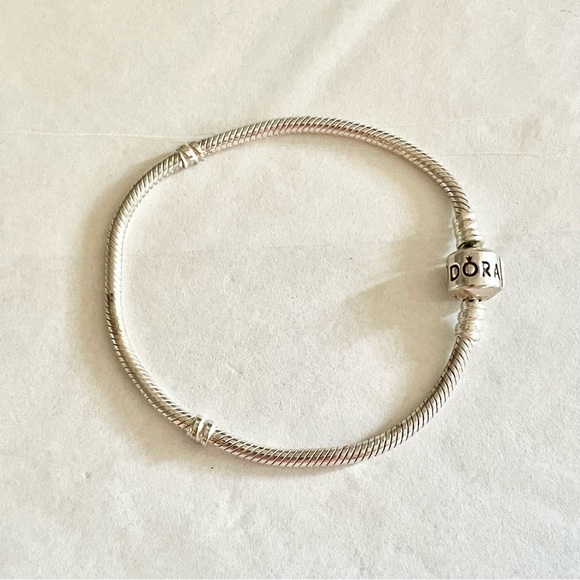 Pandora Moments Snake Chain Bracelet - Picture 4 of 5